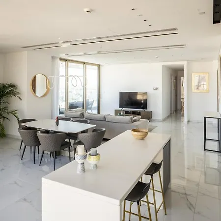 Διαμέρισμα 360 - Luxury Panoramic View *