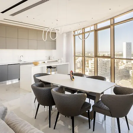 360 - Luxury Panoramic View Apartment